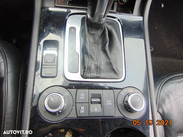 Buton frana mana vw touareg 7p dupa 2010 dezmembrez touareg 3.0 casa - 1