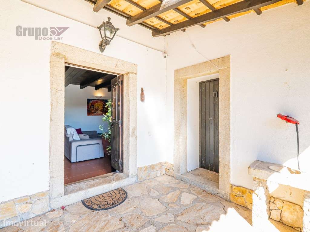 Moradia Isolada T3 com Piscina em Sesimbra-7