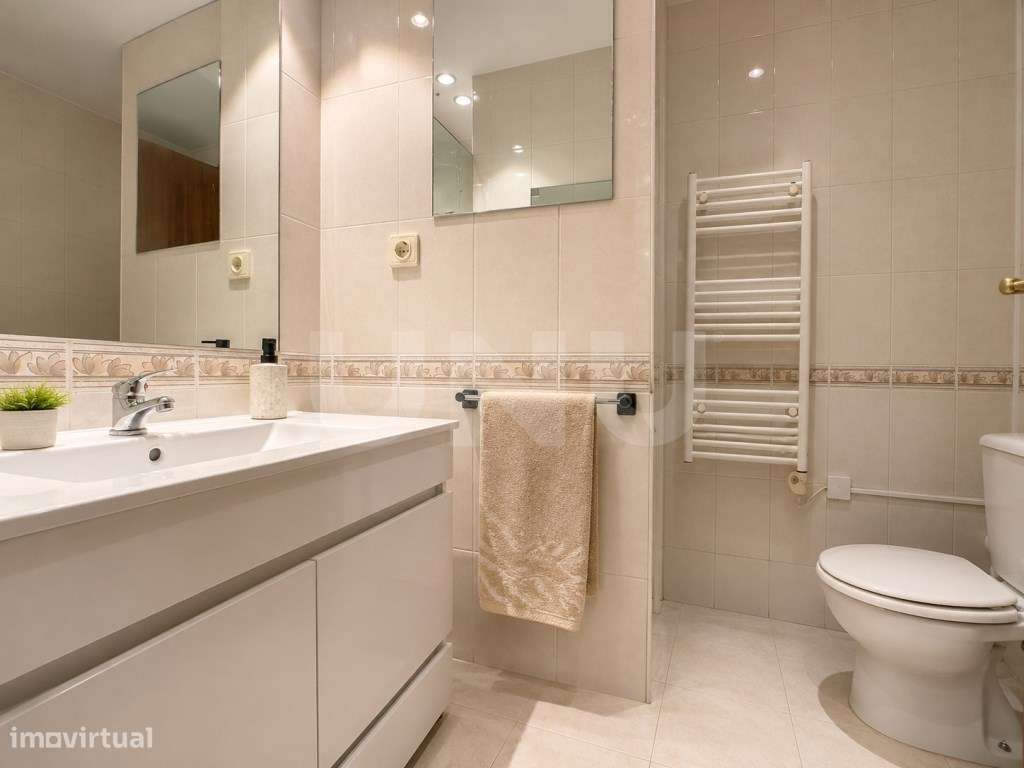 Apartamento T1, C/ Varandas e Piscina a 900m da Praia-21