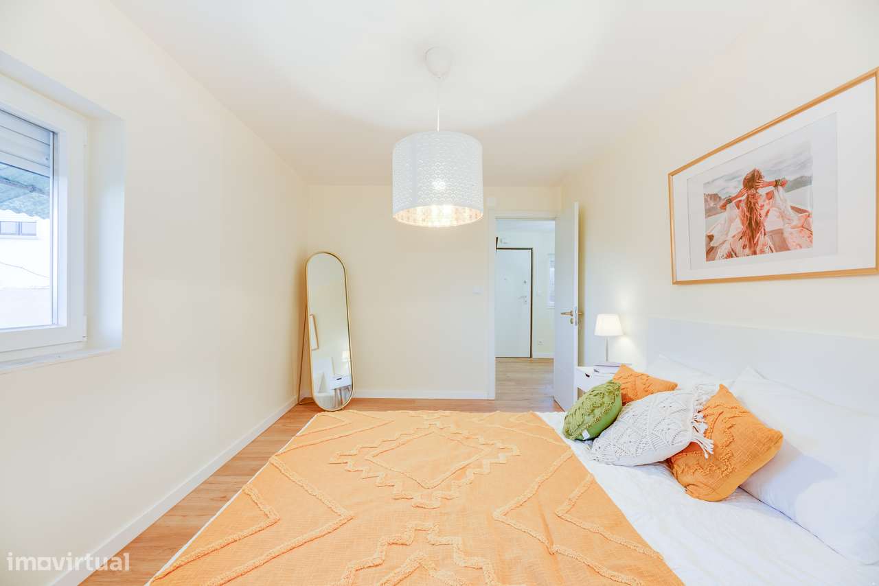 APARTAMENTO T4 | TOTALMENTE REMODELADO | TERRAÇO | VILA FRANCA DE XIRA - Grande imagem: 5/26