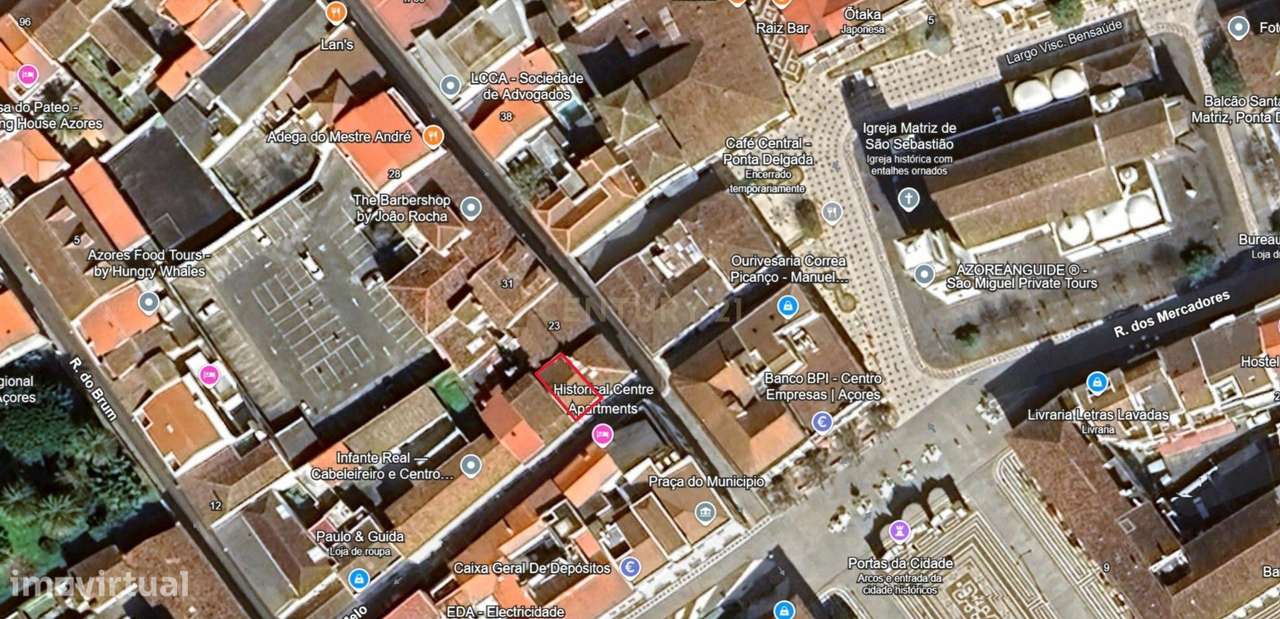 Edifício no Centro Histórico com Espaço Comercial e Três Apartamentos - Grande imagem: 4/60