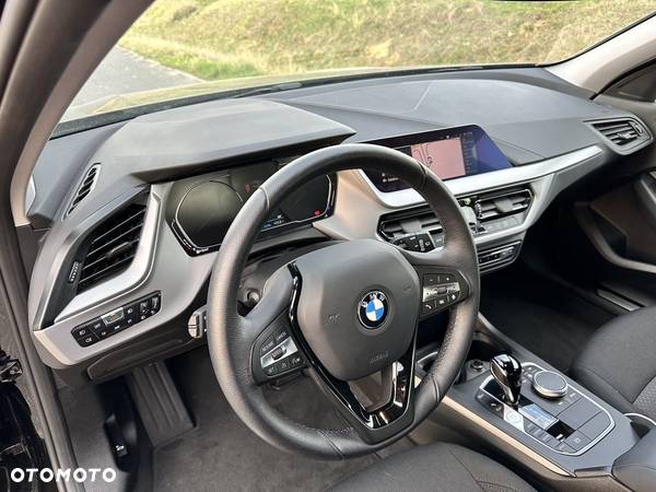 BMW Seria 1 116d - 10