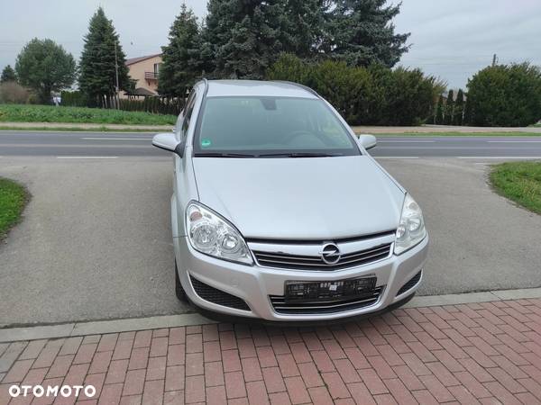 Opel Astra 1.9 CDTI Caravan DPF Edition 111 Jahre - 8