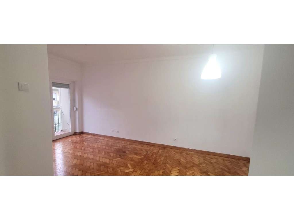 **Apartamento T2 Totalmente Remodelado em Queluz** - Grande imagem: 5/39