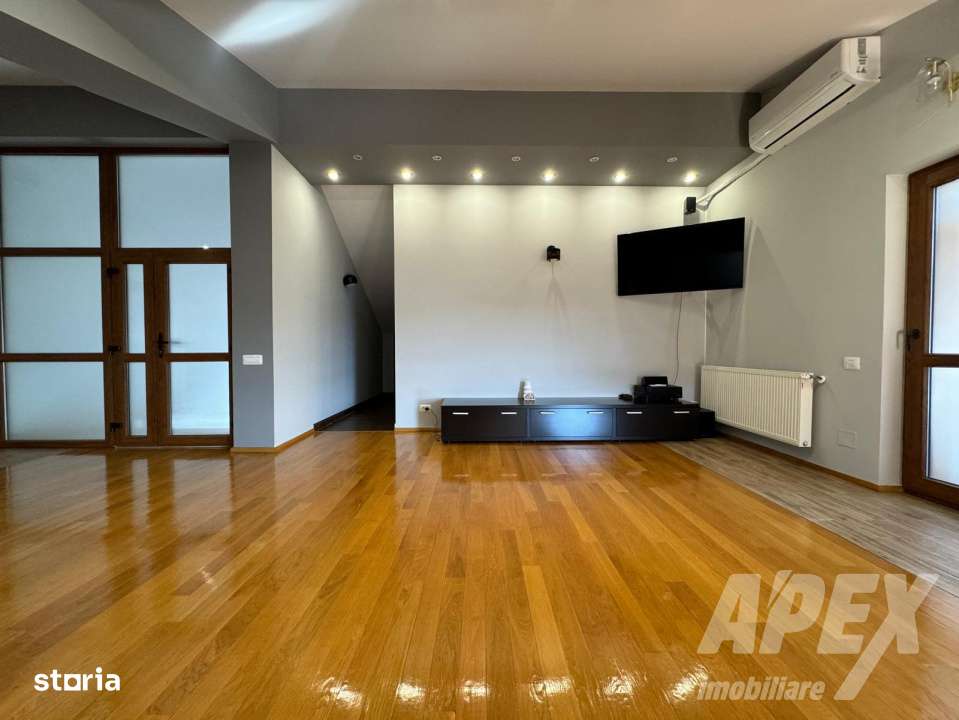 Vila 5 camere | Piscina acoperita | Teren 2200mp | Domnesti-10