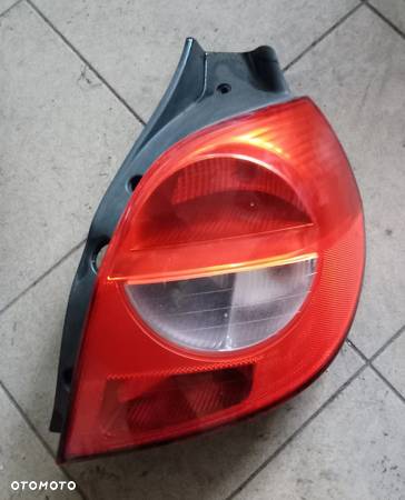 Lampa tył Renault Clio III 3 - 3