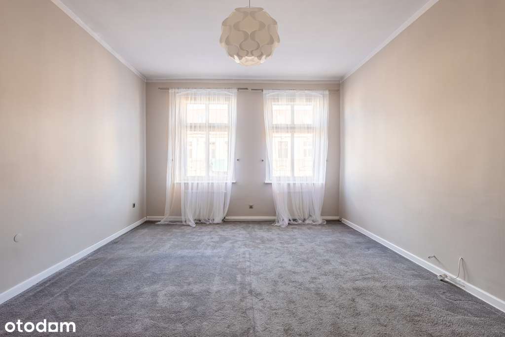 PIĘKNA KAMIENICA | ORYGINALNE ELEMENTY | 2 PIWNICE-11