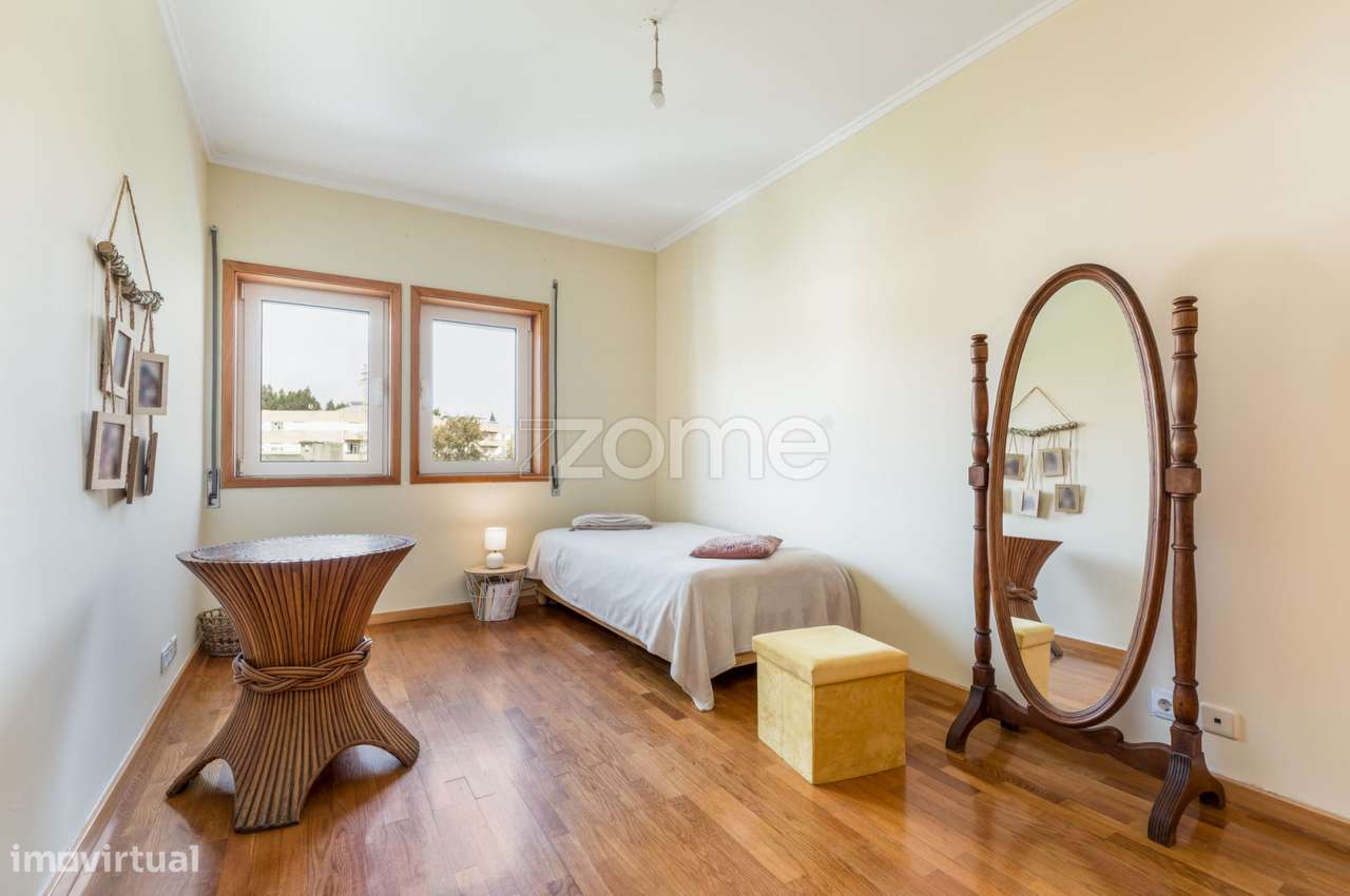 T3 / T4 Duplex com Terraços em Condomínio com Piscina – Francelos-22