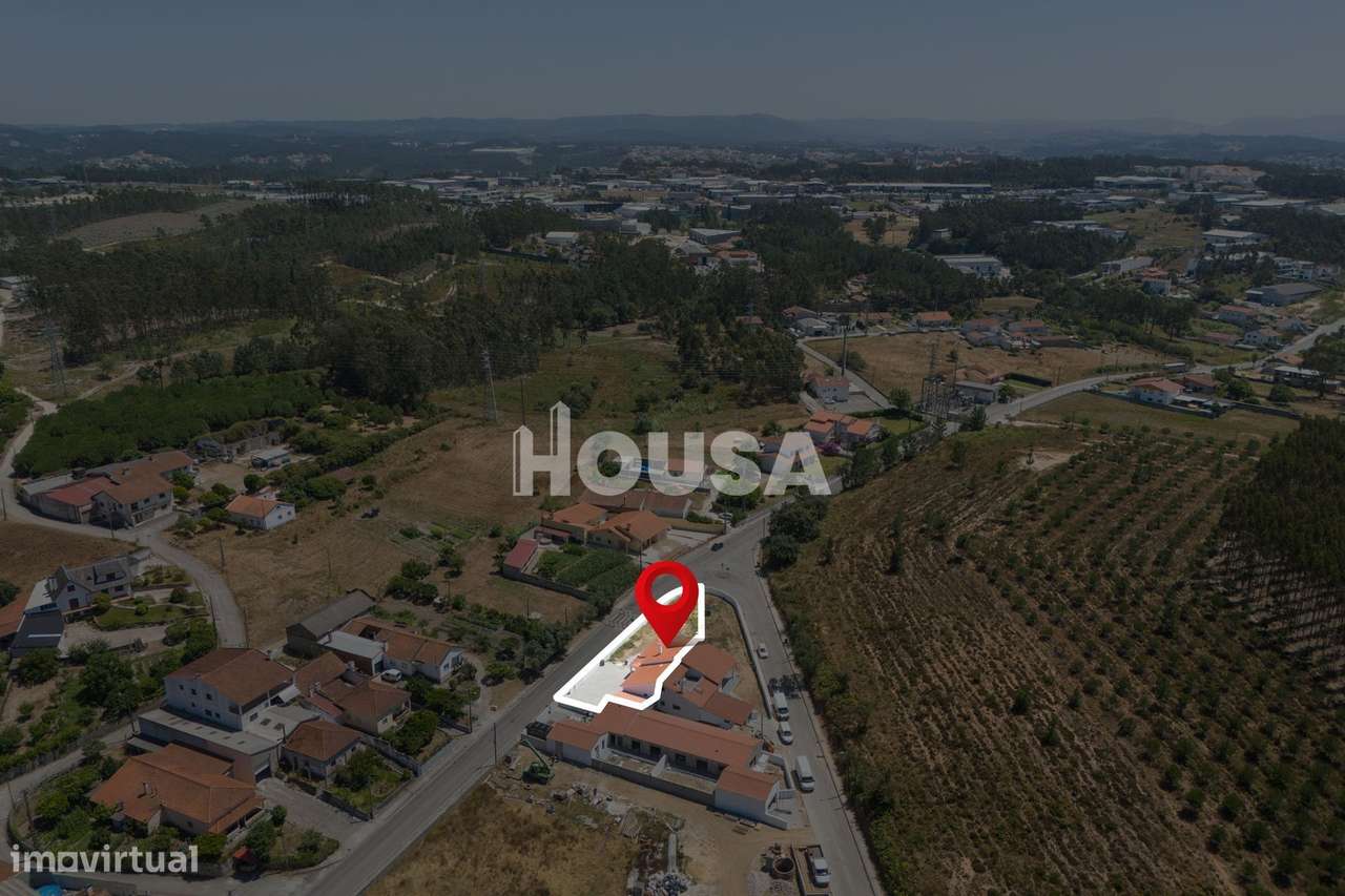 Moradia T3 Térrea Geminada – Em Construção-48