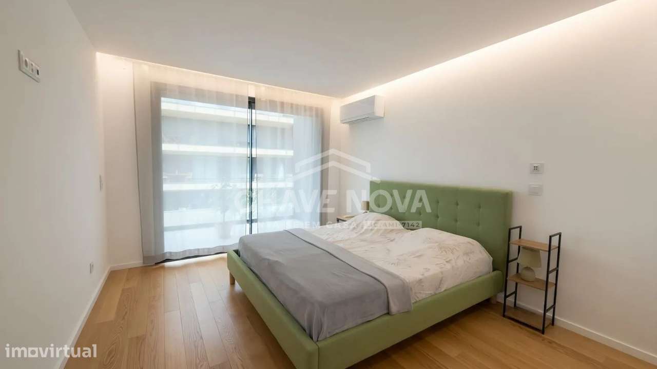 Apartamento T2 Novo c/ Lugar de Garagem Duplo na Madalena-15
