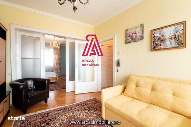 Apartament de vanzare cu 3 camere ultracentral Oradea!-1