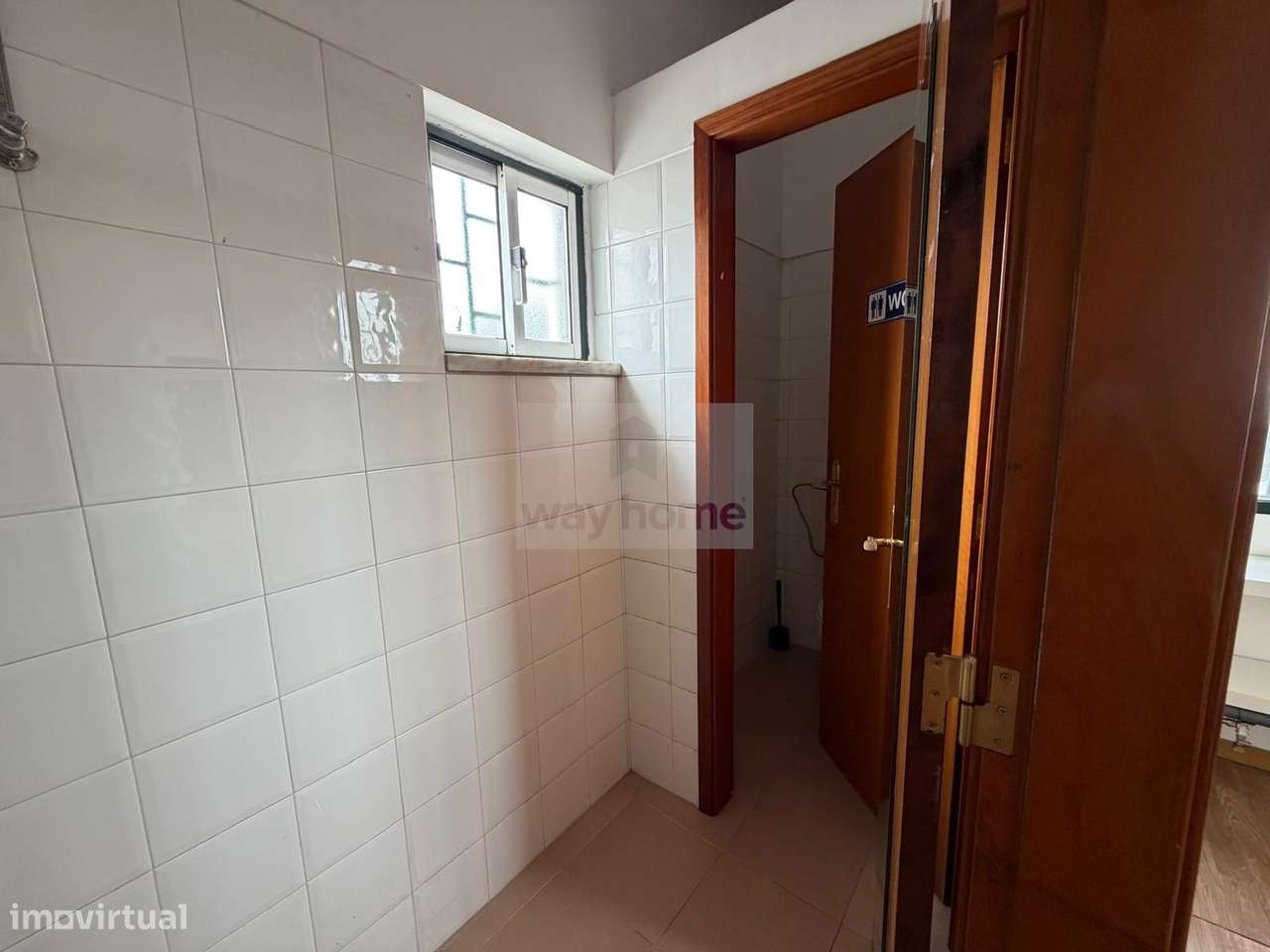 Espaço comercial | Venda | Outeiro de Polima | São Domingos de Rana-7