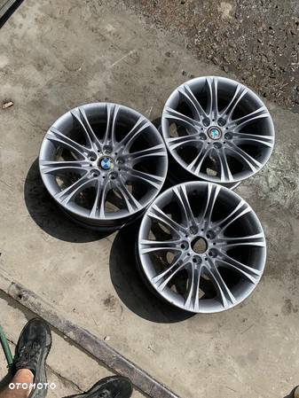 BMW E60 E61 M5 FELGA 5x120 18" SZTUK 3 - 1