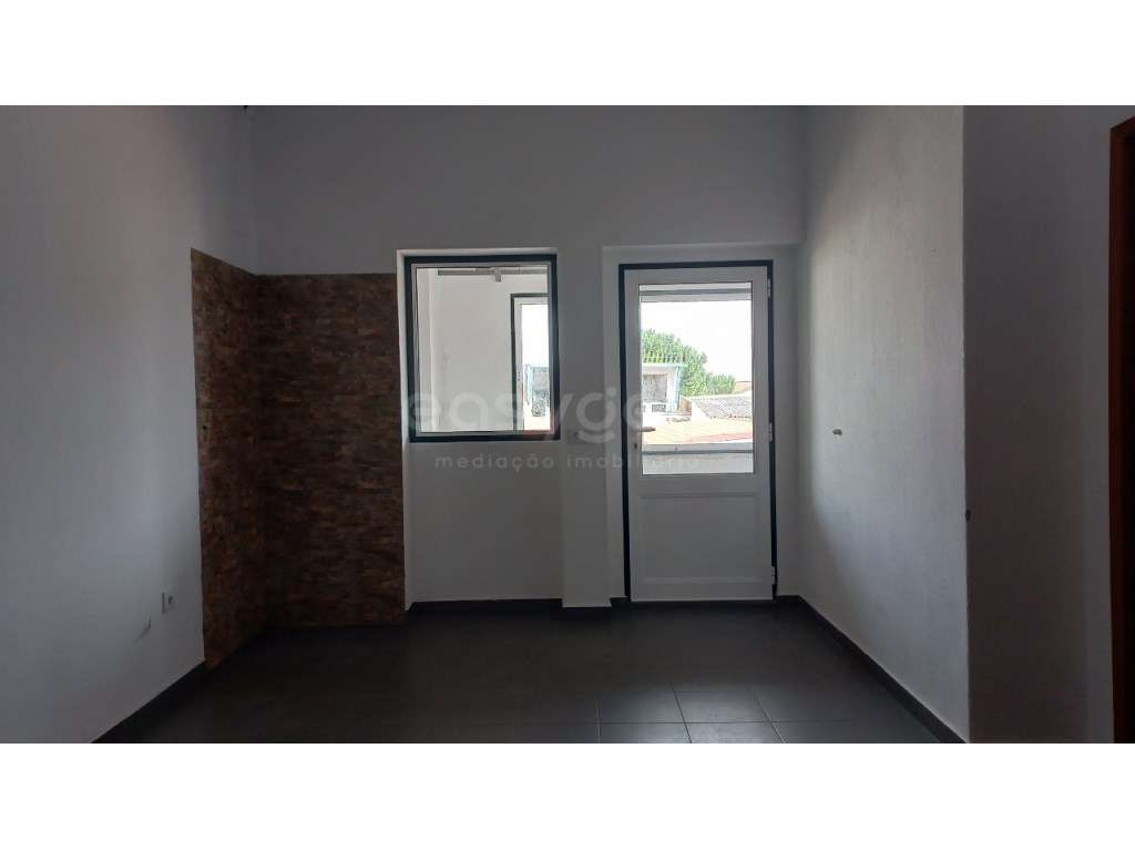 Moaradia T5 em Golegã, com logradouro e 10 boxes para cavalos. - Grande imagem: 4/30