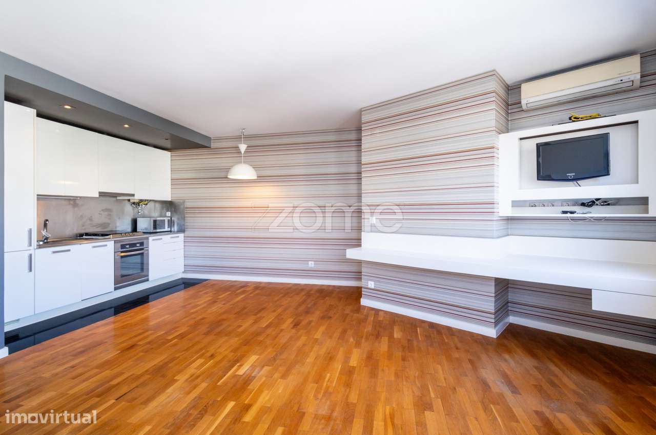 T1 Charmoso Próximo às Amoreiras com Estacionamento-12