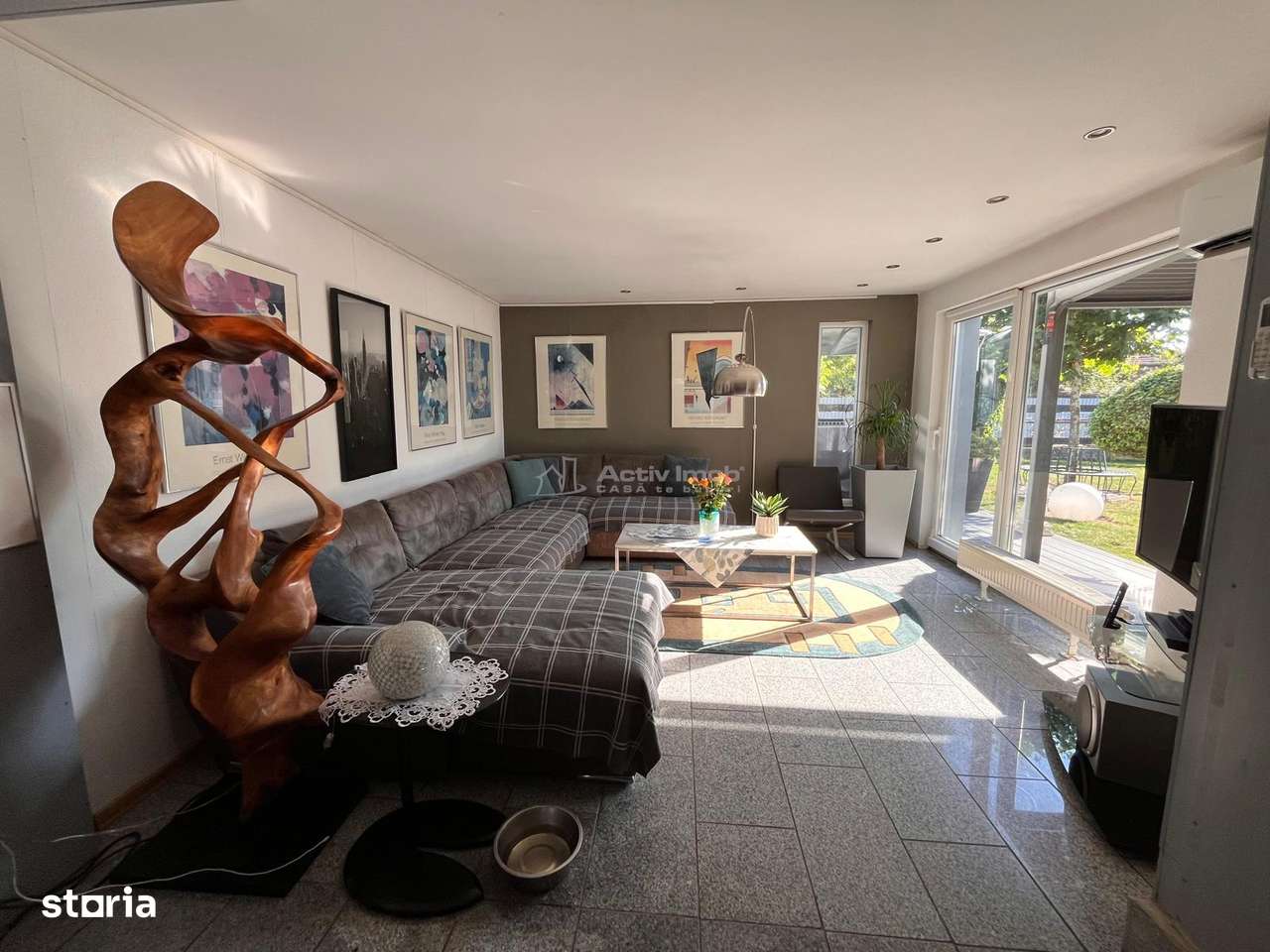 Lugoj,  Vila de Vis Cu Piscina, 440 Mp. Construiti, 820 Mp. Teren - Imagine principală: 5/20