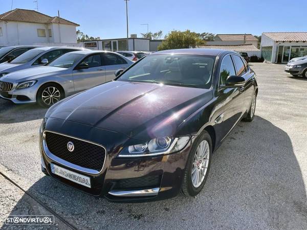 Jaguar XF 2.0 D Prestige - 5