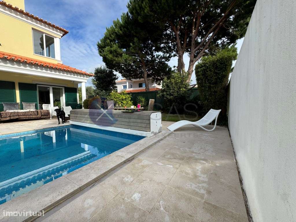 single-family residential building, with a T6 layout, comprising gr...-5