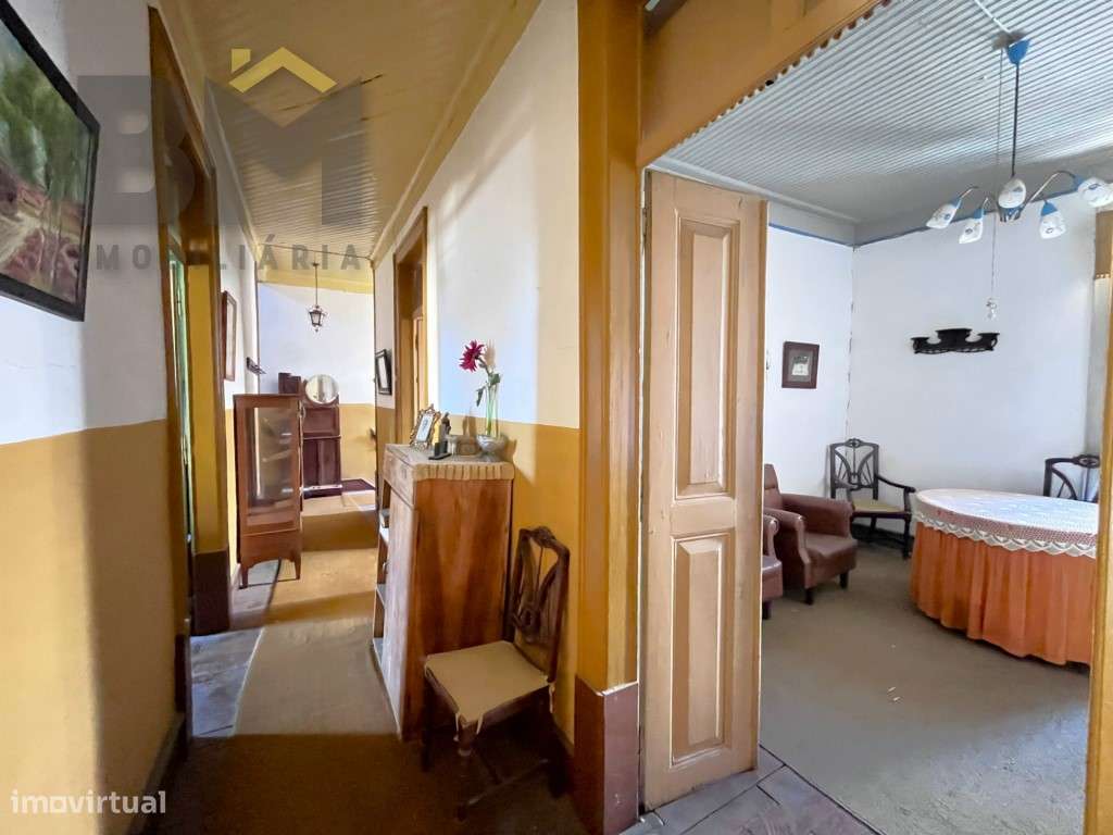 Moradia familiar em Pedrógão de São Pedro, Penamacor. - Grande imagem: 5/51