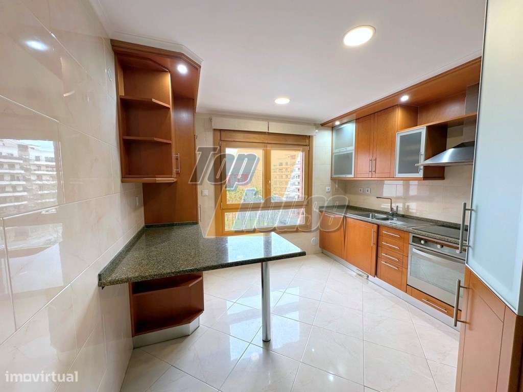 Excelente Apartamento T3 - Colinas do Cruzeiro-6