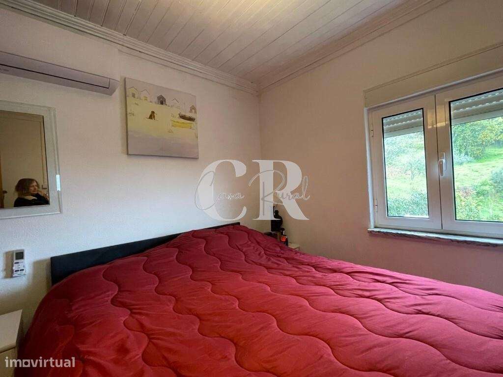 Casa de 4 quartas renovada com terreno em Vila Nova de Poiares-14