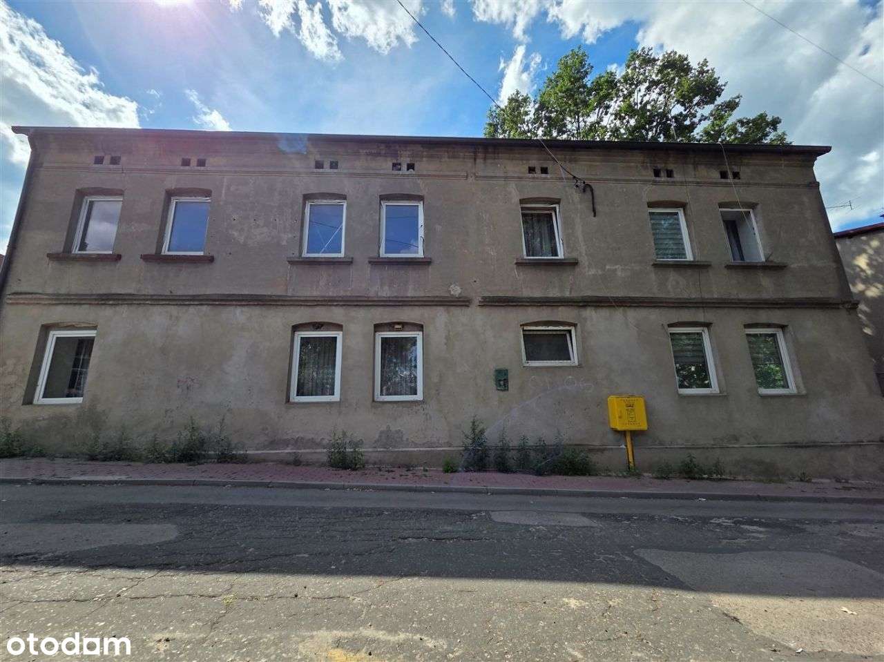 Kamienica Z Mieszkaniami Na Wynajem-0