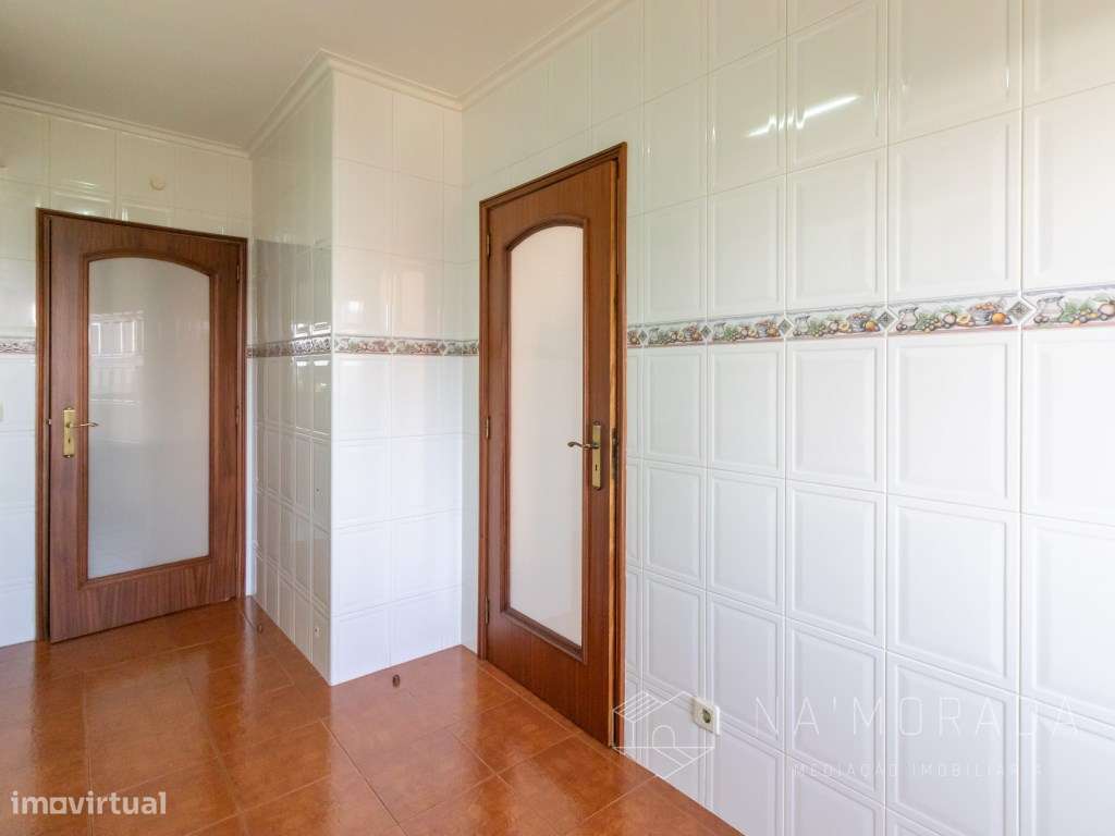 Apartamento T3 em Sanguedo em Edifício Modernizado e Ótimos Acessos - Grande imagem: 5/33