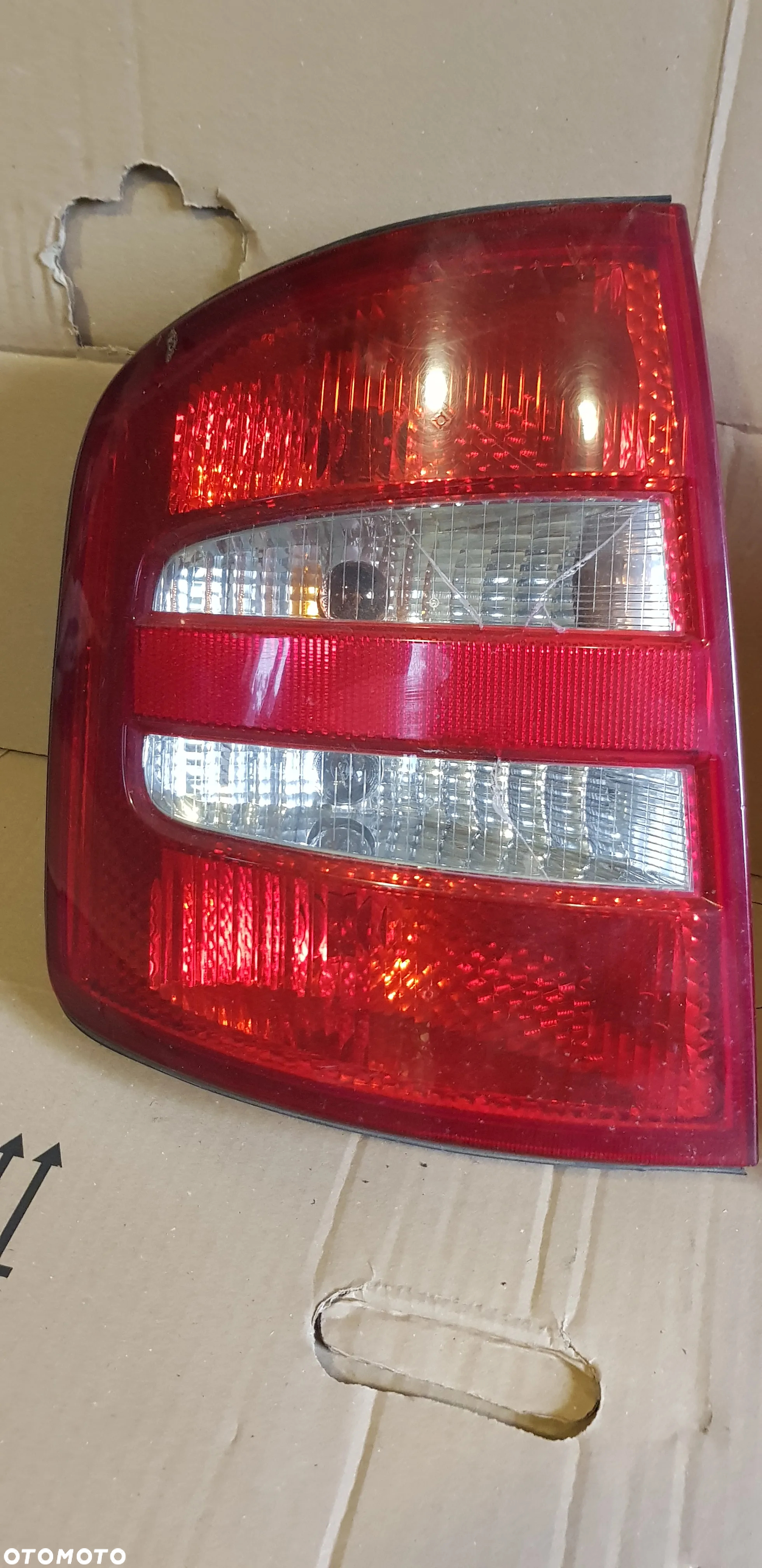 Fabia I kombi lampa tylna lewa prawa przedlift - 3