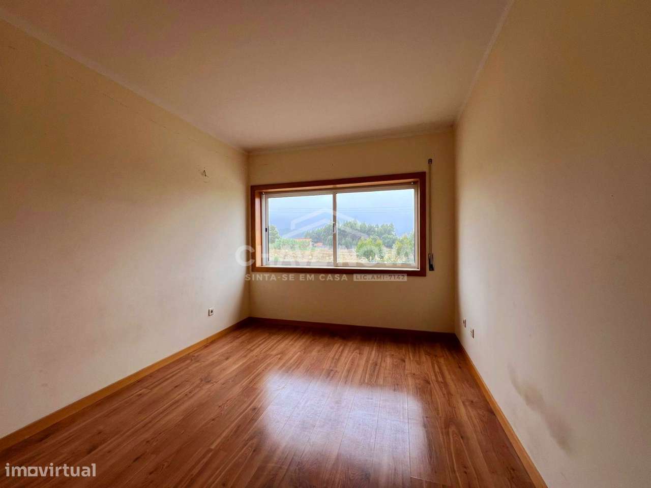 Apartamento T2 c/ Lugar de Garagem em Canelas (Edifício Prestige)-14