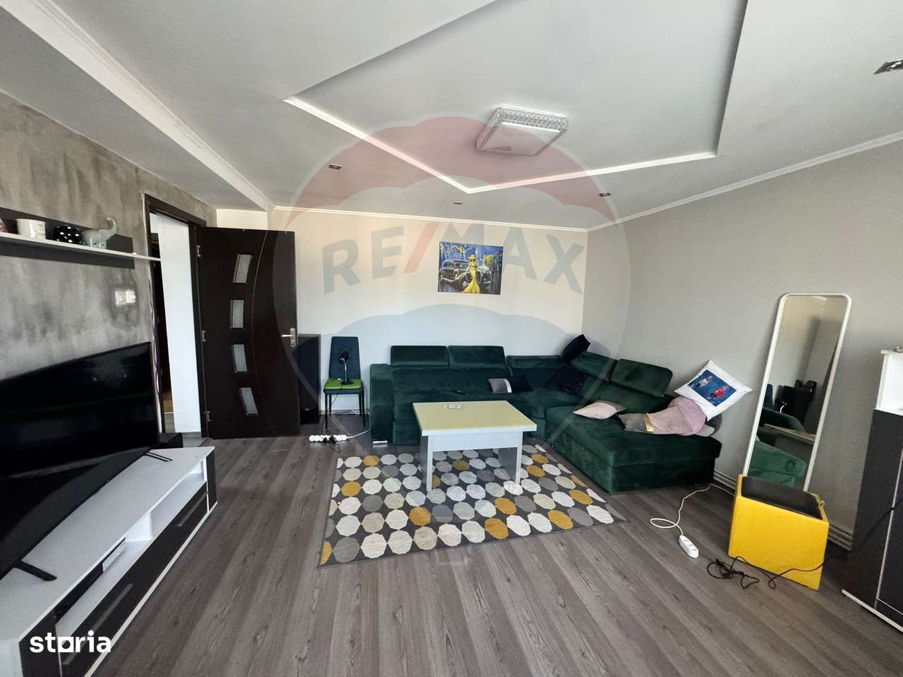 Apartament de lux, complet renovat, 3 camere – Vișoi 3, Câmpulung-0