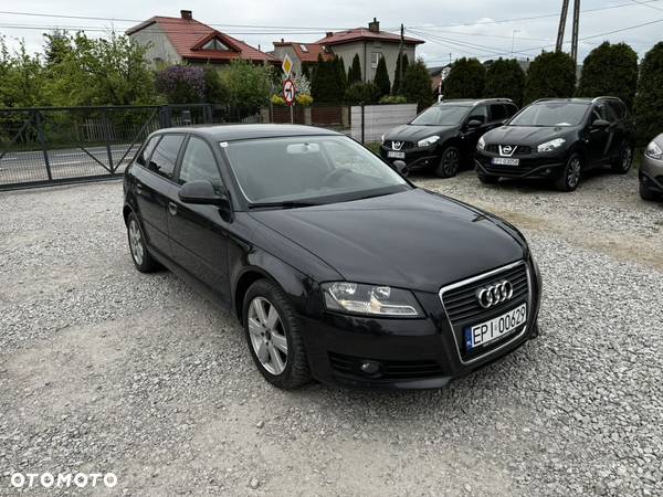 Audi A3 1.6 Ambiente - 3