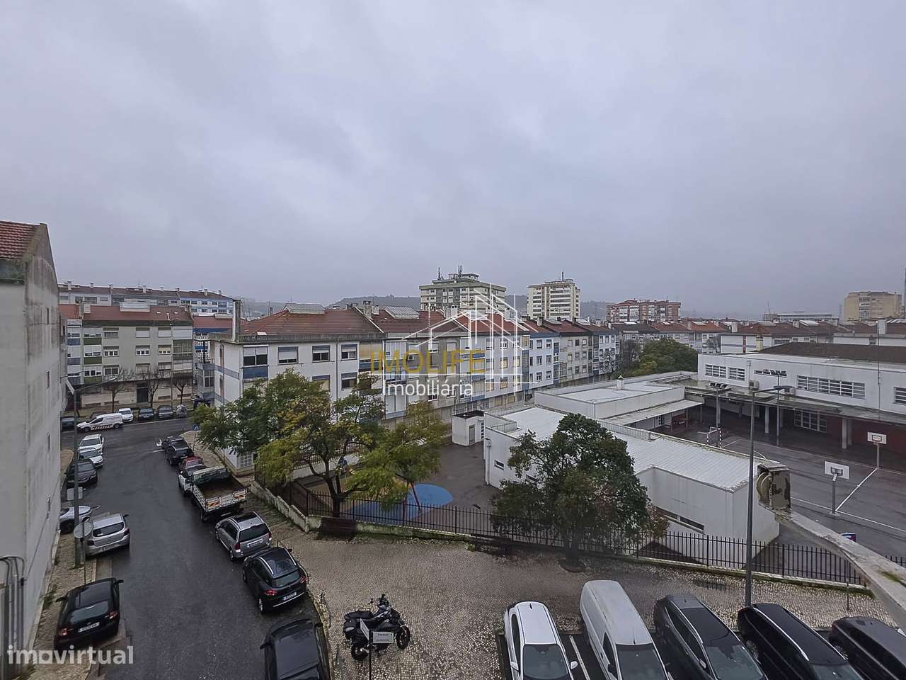 Apartamento T2 com varanda-21