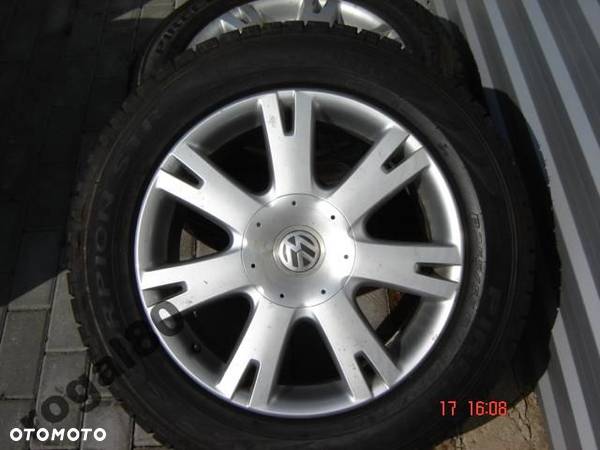 VW TOUAREG ORYG.Z OPONAMI PIRELLI SCORPION STR - 1