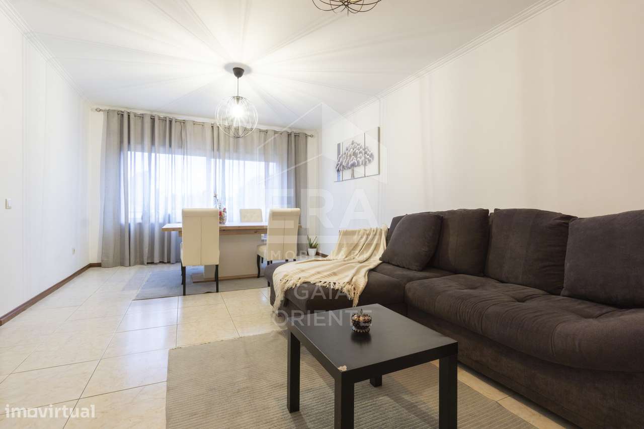 Apartamento T3 com Áreas Generosas em Serzedo-13