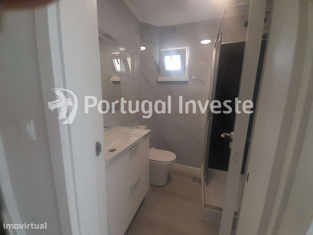 Apartamento T3 totalmente remodelado e equipado - Laranjeiro-10