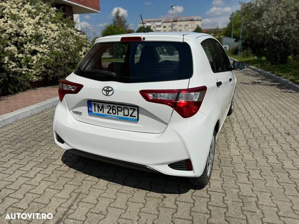 Toyota Yaris 1.0 L VVT-i Terra - 3