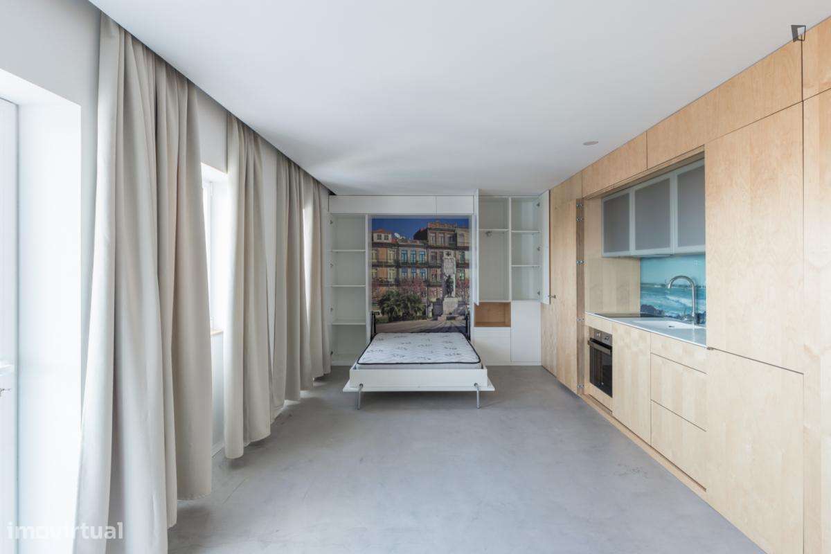 Estúdio - localizado em Santo Ildefonso Porto - Grande imagem: 2/9