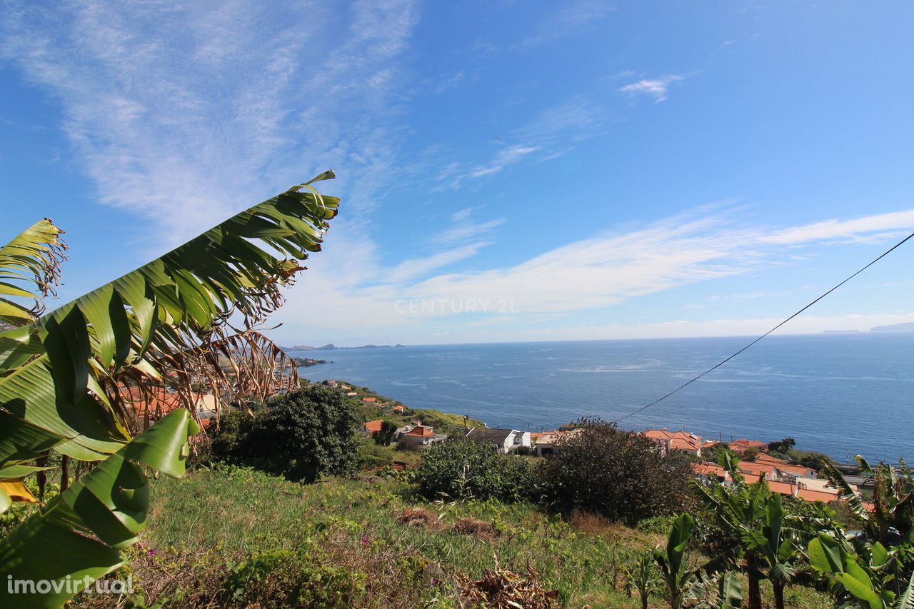 Oportunidade Única em Gaula, Santa Cruz, Madeira!