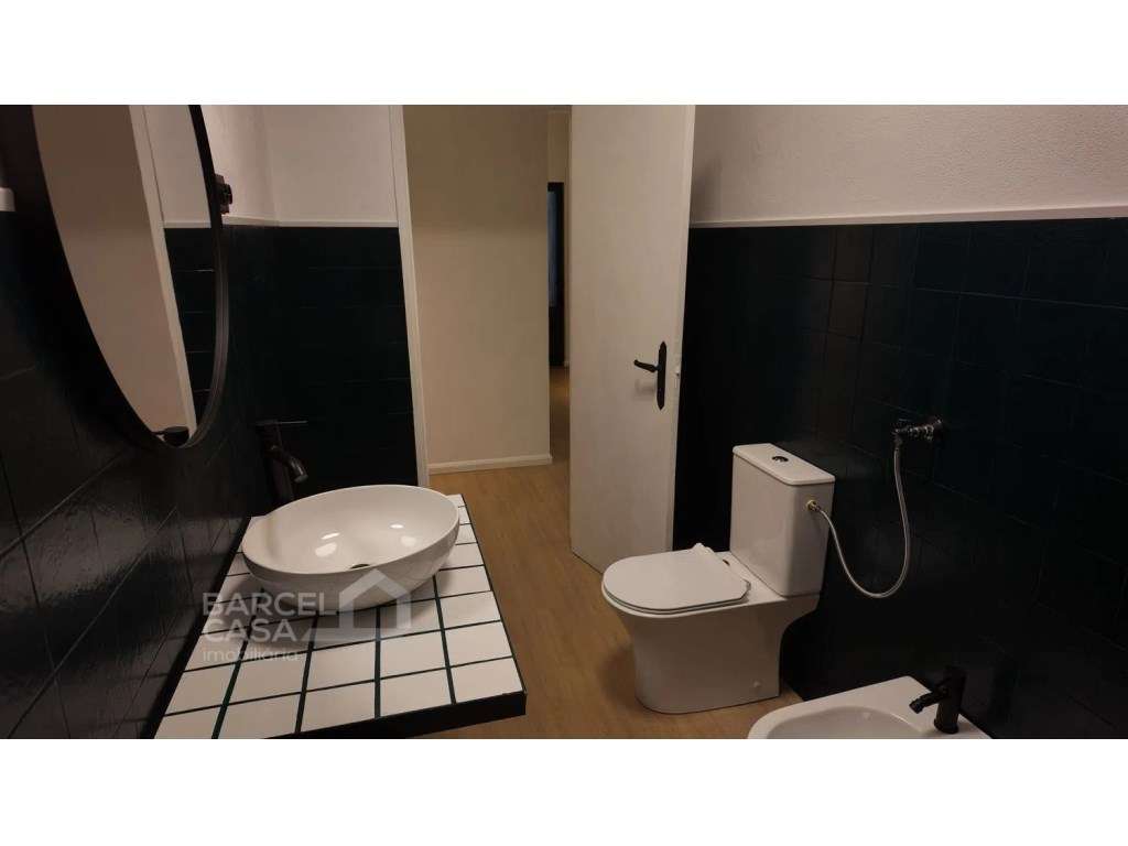 Andar moradia T3, remodelado, em Arcozelo - Barcelos - Grande imagem: 5/14