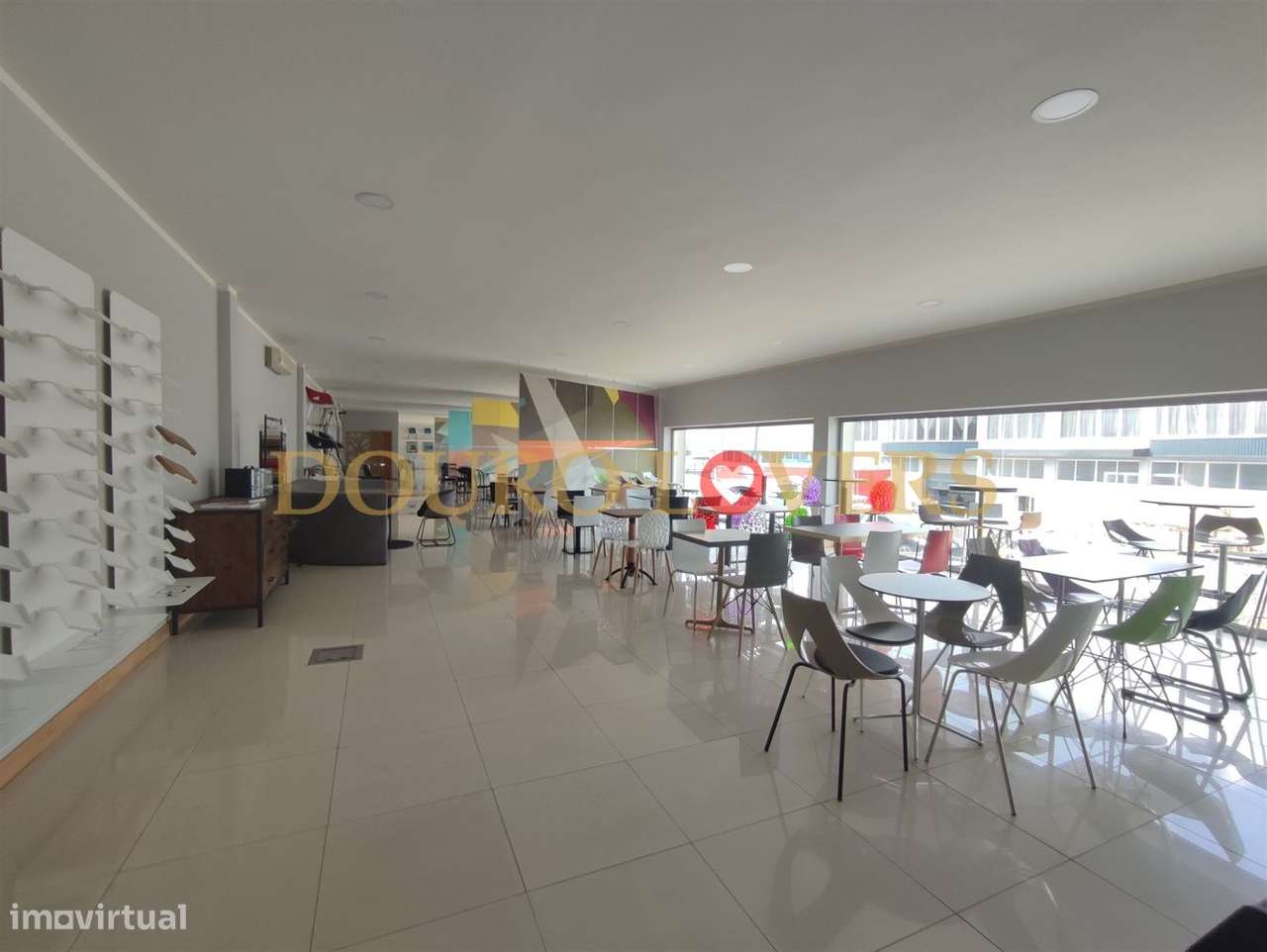 Armazém Industrial para venda na Trofa - Grande imagem: 5/30