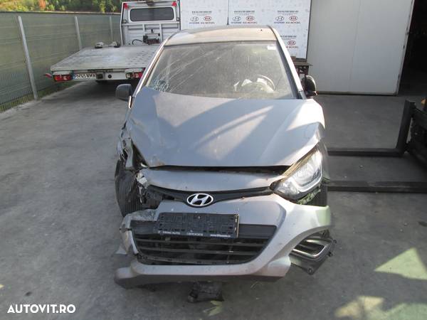 Dezmembrez Hyundai i20 an 2013 - 1