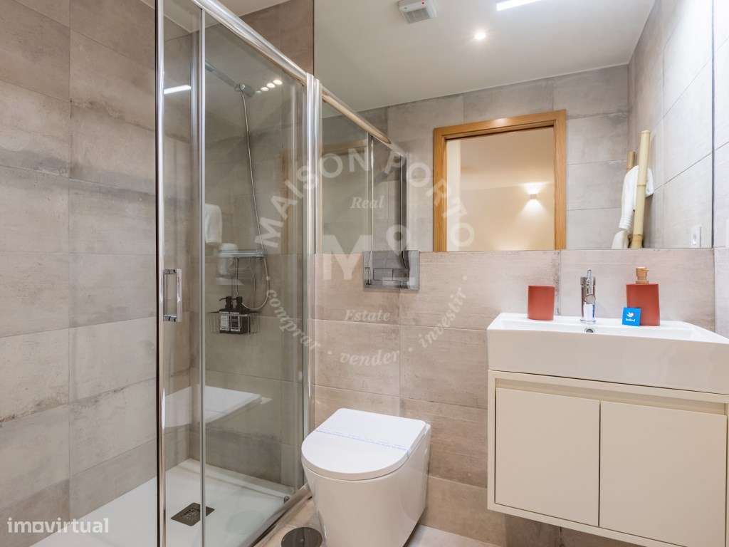 Apartamento T1 Duplex Totalmente Equipado e Mobilado no Bonfim, Porto-40