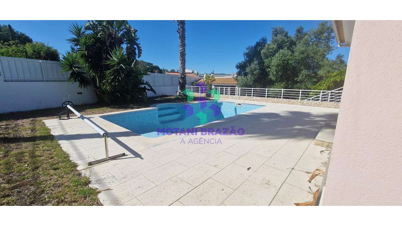 Magnífica Moradia Sesimbra c/Piscina-6
