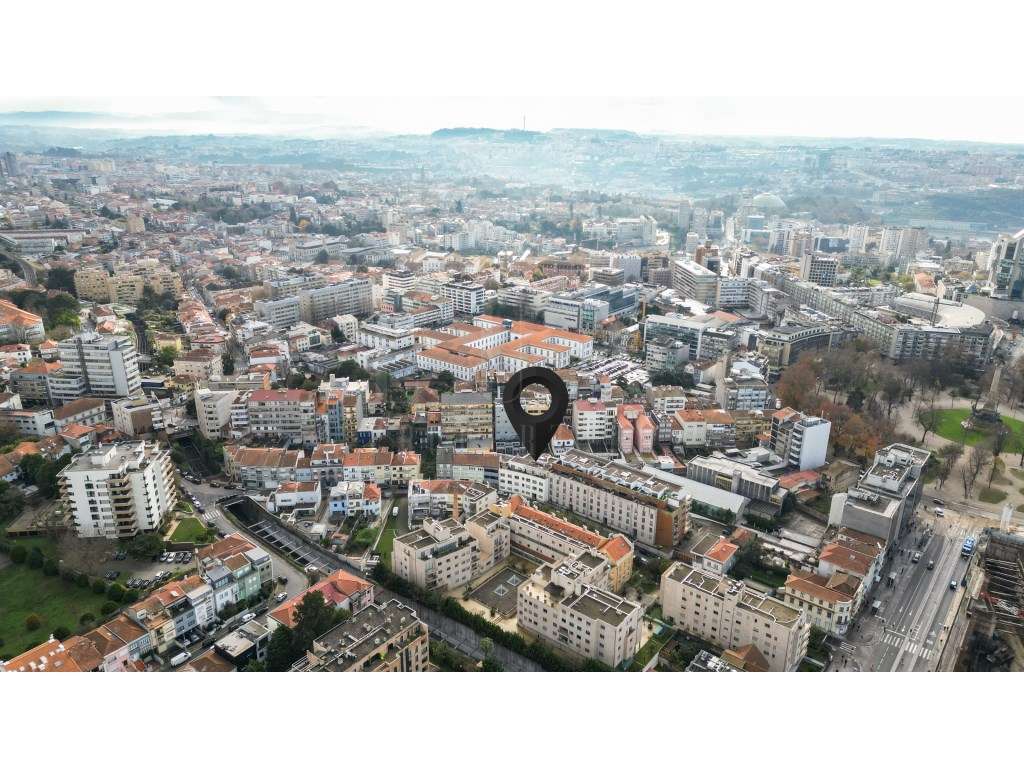 T2 PREMIUM À ROTUNDA DA BOAVISTA-43