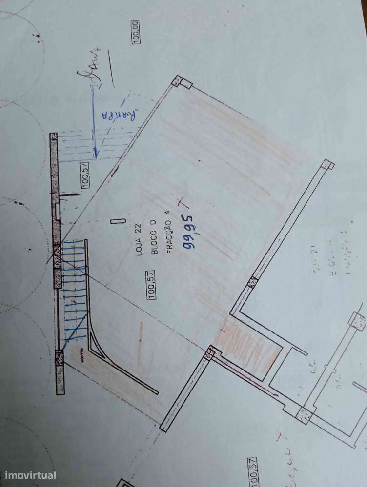 Espaço comercial de 126,35m² com estacionamento e ar condicionado - Grande imagem: 3/4