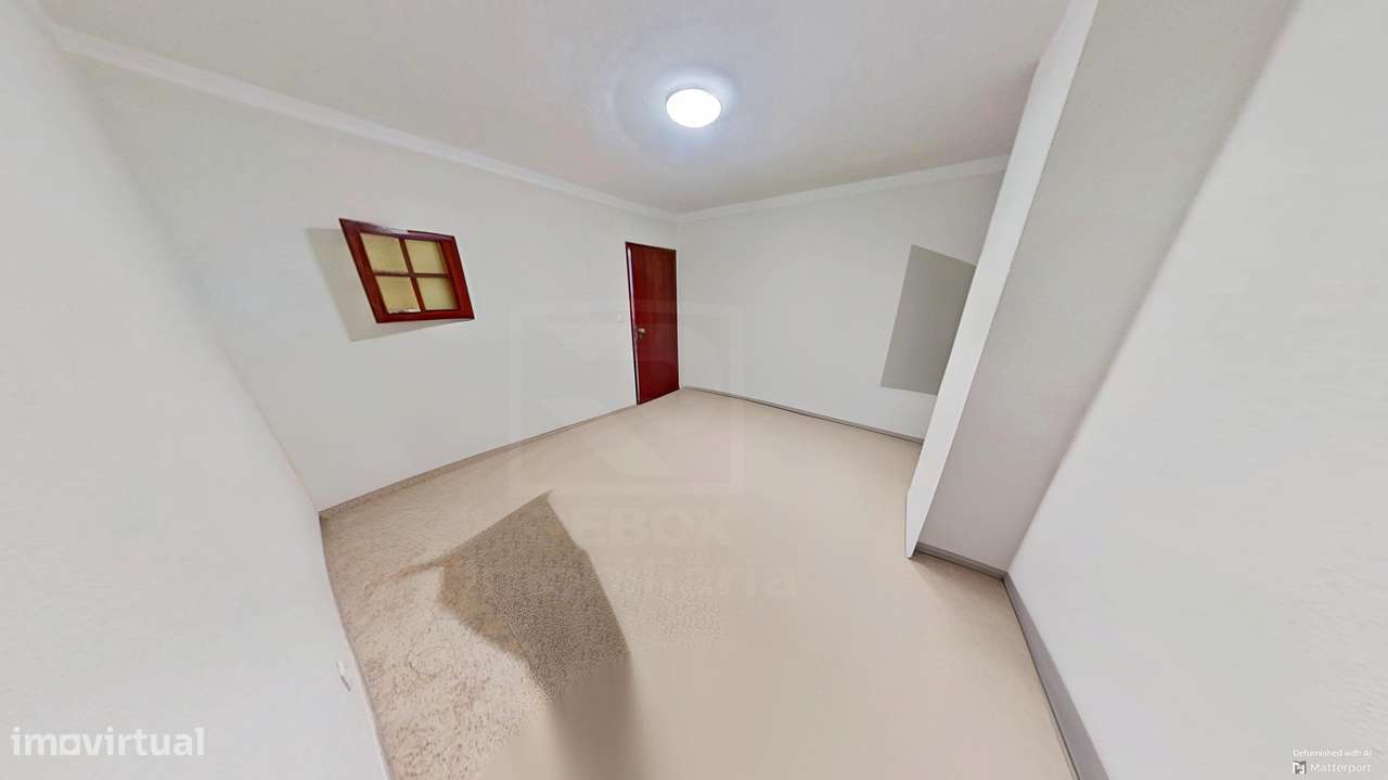 Moradia T6 com Terreno 1000 m² + Terreno Rústico – Medelim-21