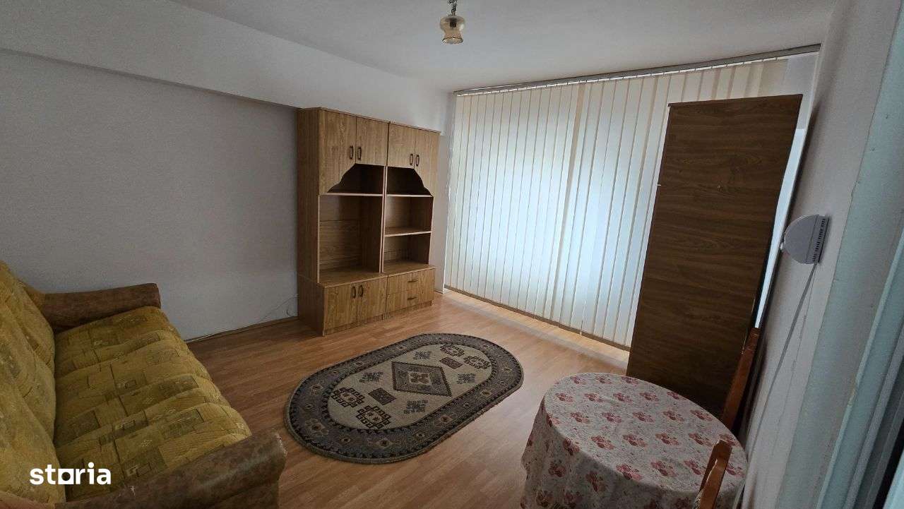 Ofer spre închiriere garsoniera zona centrala - Imagine principală: 4/5