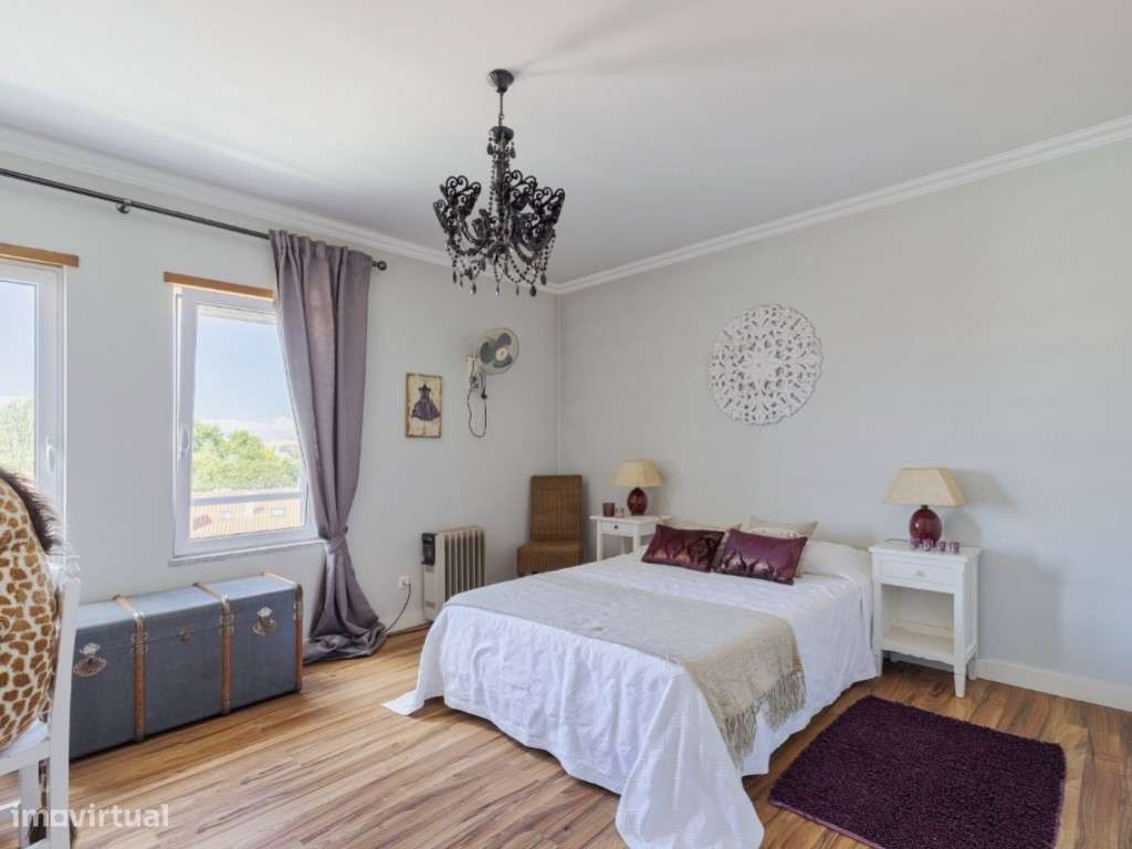 Penthouse Exclusiva no Coração de Grândola-12