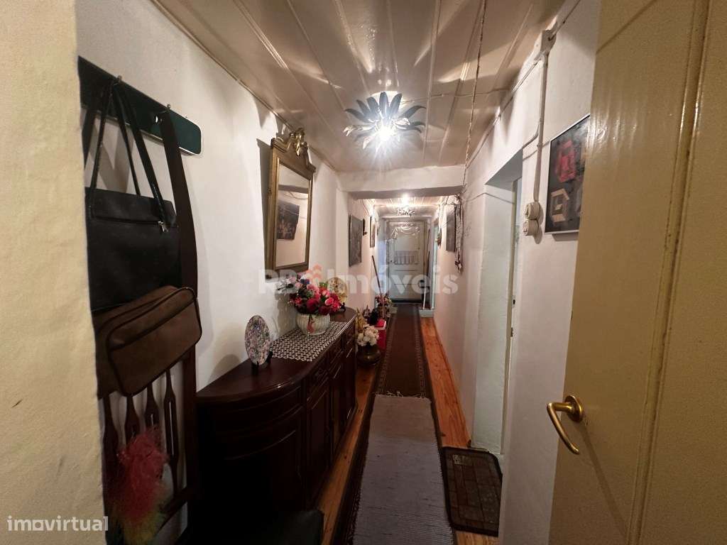 Moradia de 3 pisos T3 no Centro Histórico de Sardoal - Preço Imperd... - Grande imagem: 5/14