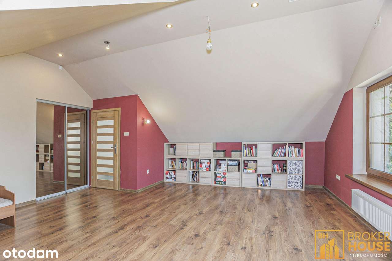 Wyjątkowy dom na dużej działce- Ciepielowice-15